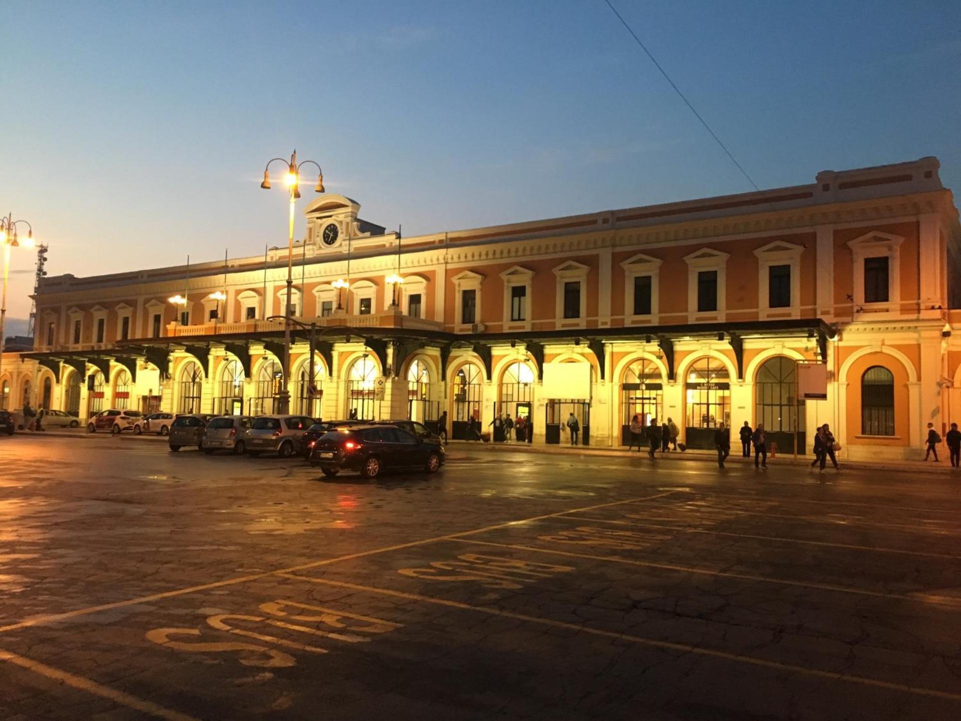 Residenza Trevisani Apartment Bari Exterior photo