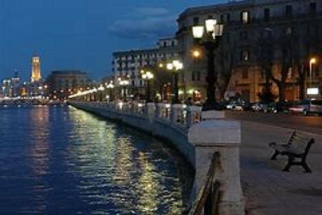 Residenza Trevisani Apartment Bari Exterior photo